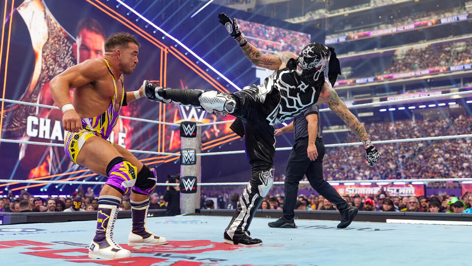 WWE Photo