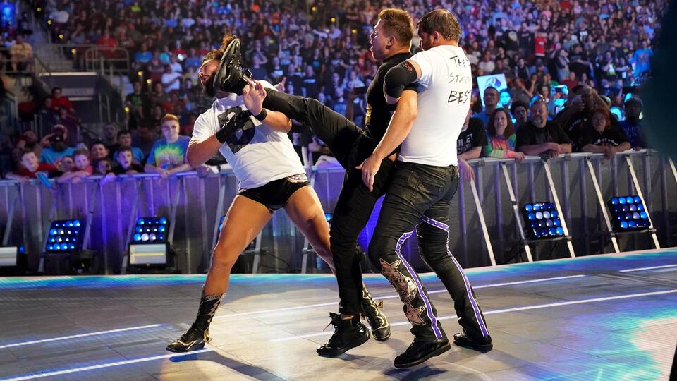 WWE Photo