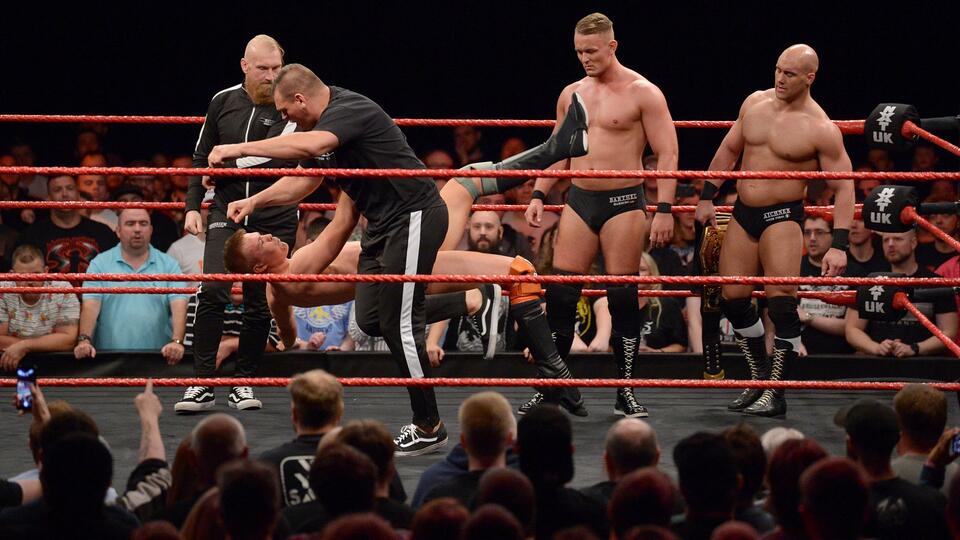 WWE Photo