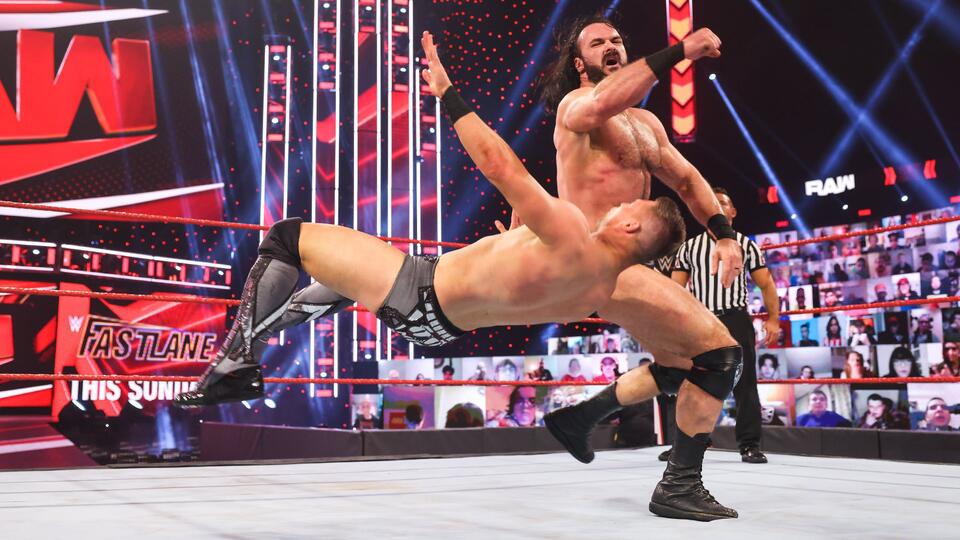 WWE Photo