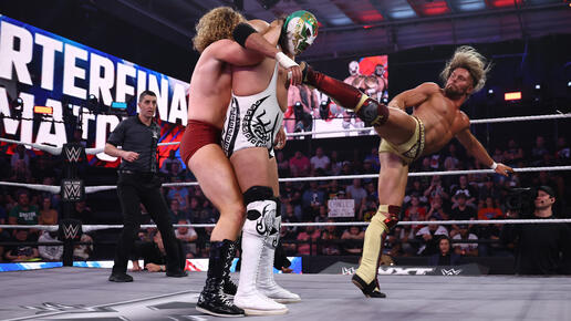 WWE Photo
