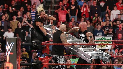 WWE Photo