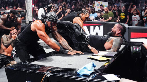 WWE Photo
