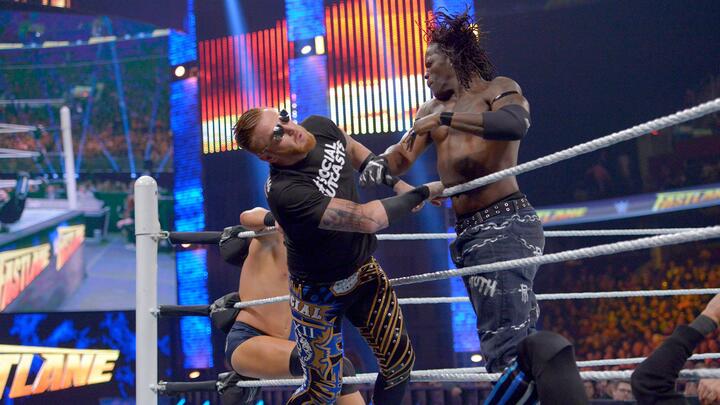 WWE Photo