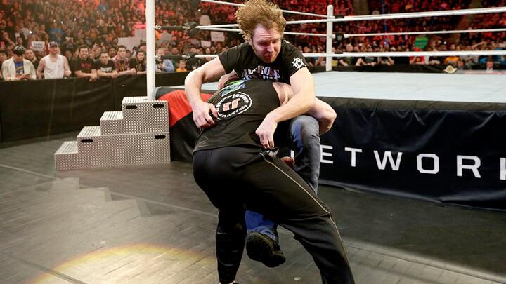 WWE Photo