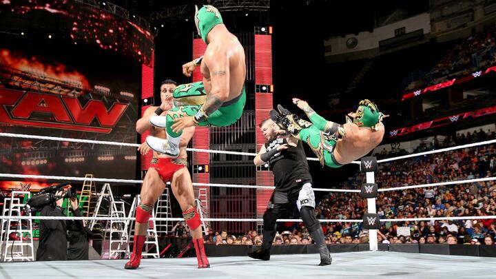 WWE Photo