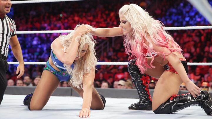 WWE Photo