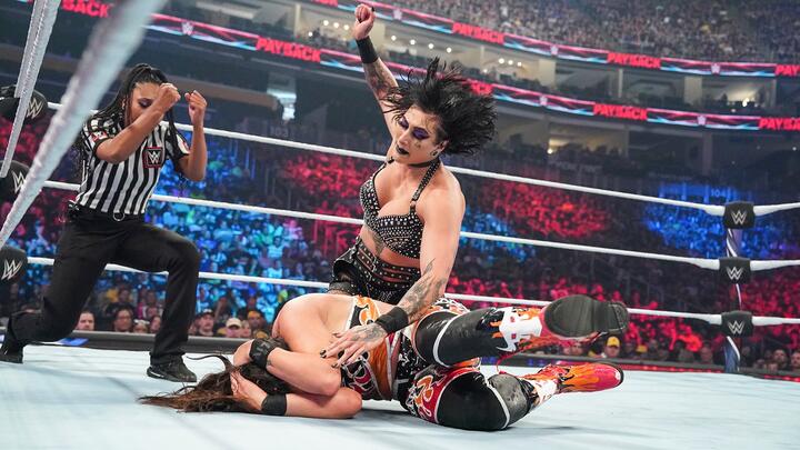 WWE Photo