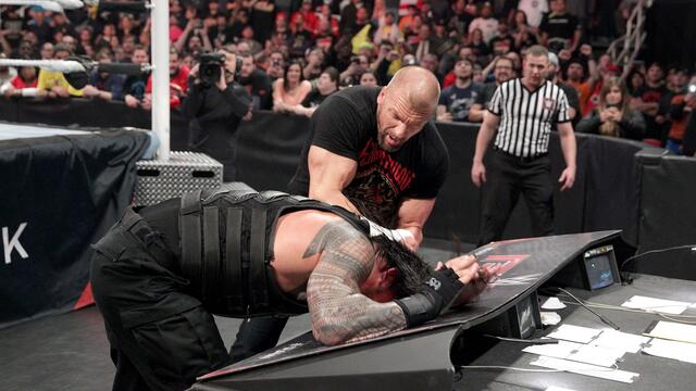 WWE Photo
