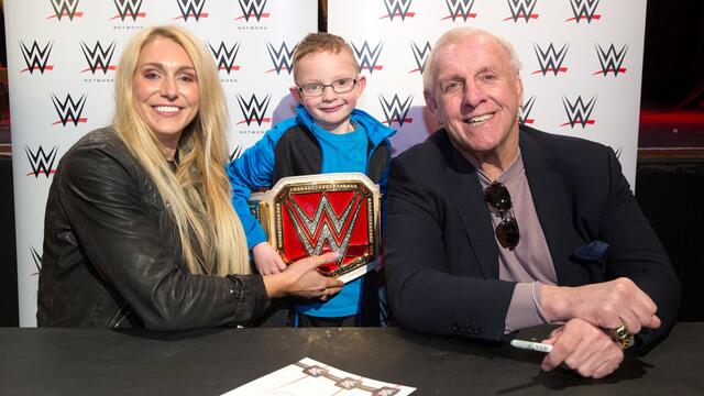 WWE Photo