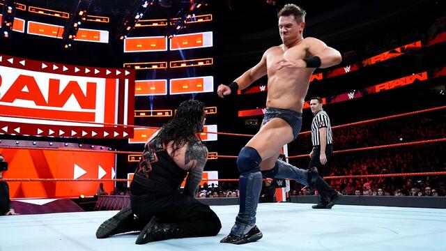 WWE Photo