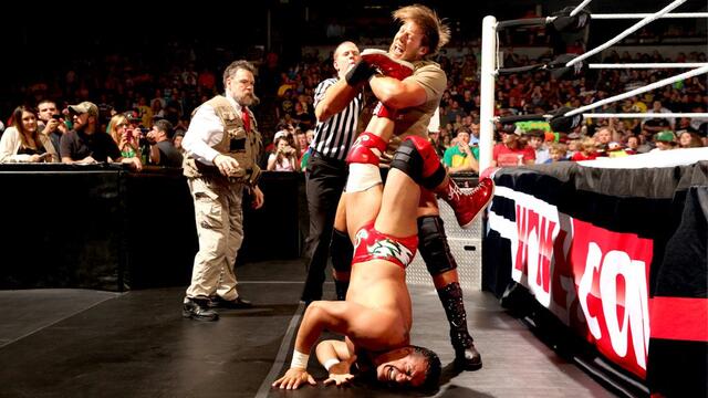 WWE Photo