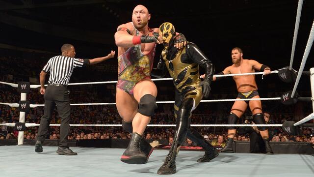 WWE Photo