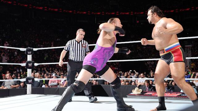 WWE Photo