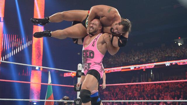 WWE Photo