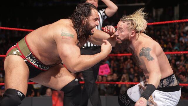 WWE Photo