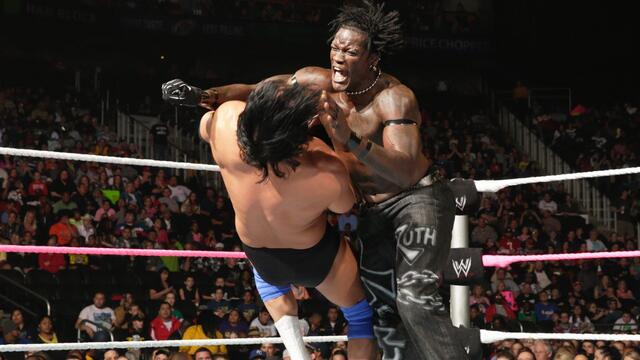 WWE Photo