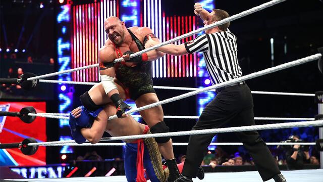 WWE Photo