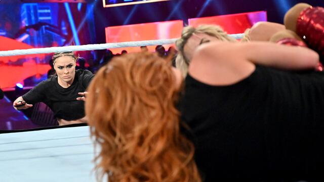 WWE Photo