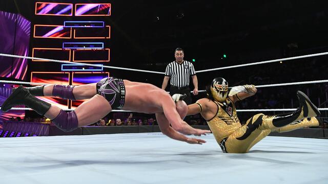 WWE Photo