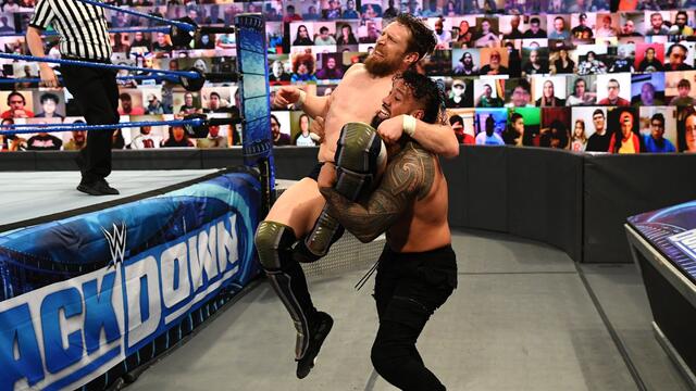 WWE Photo