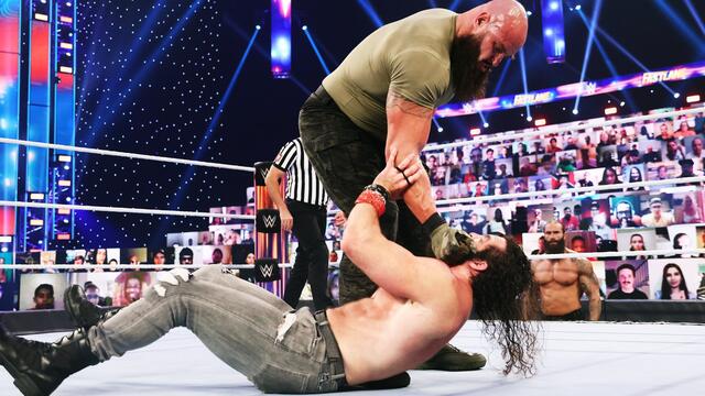 WWE Photo