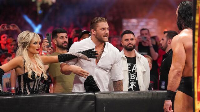 WWE Photo