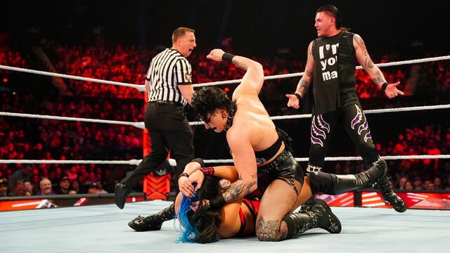WWE Photo