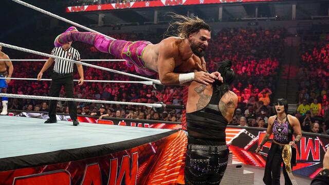 WWE Photo
