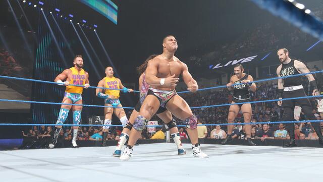 WWE Photo