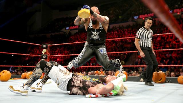 Enzo Amore vs. Luke Gallows Trick or Street Fight Halloween WWE Image