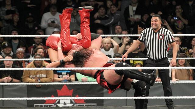 Shinsuke Nakamura vs. Samoa Joe