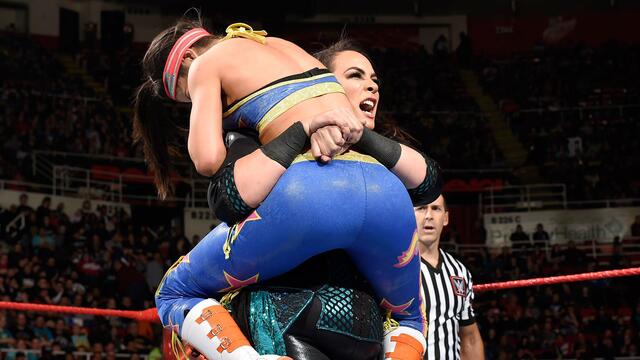 Bayley vs. Nia Jax