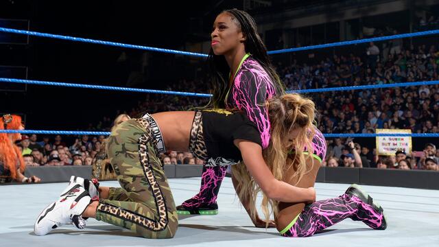 Naomi vs. Carmella