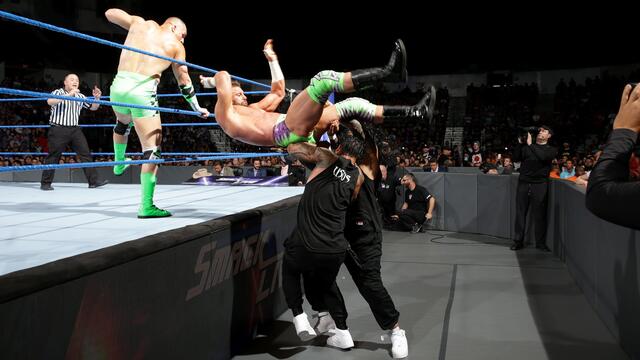 Hype Bros vs. Usos