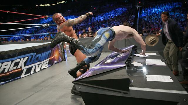 Orton vs. English