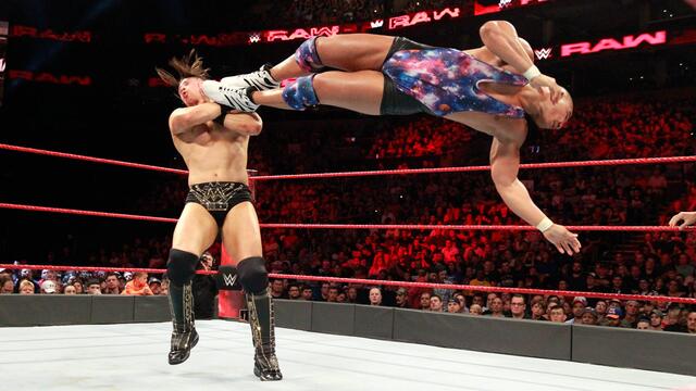 Hardys & Jordan vs. Miz & Miztourage