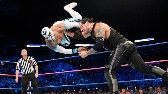 Sin Cara vs. Corbin