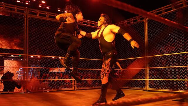 Reigns vs. Strowman