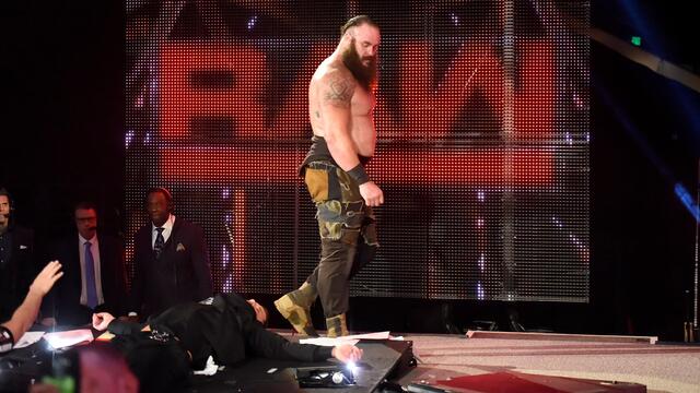 WWE Photo