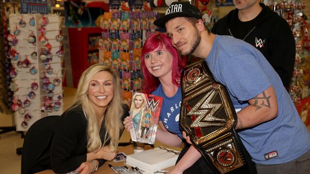 WWE Photo