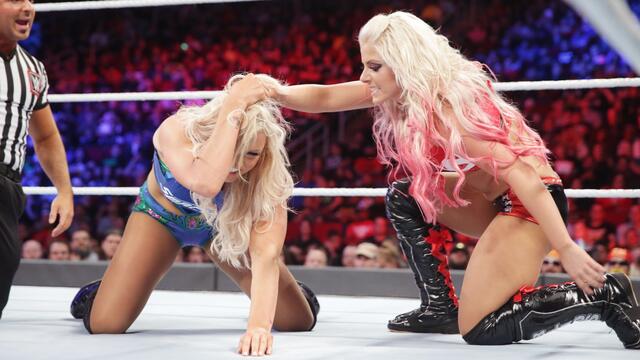 WWE Photo