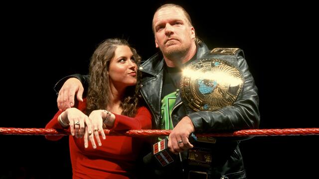 The photographic history of Raw: 2000-2004