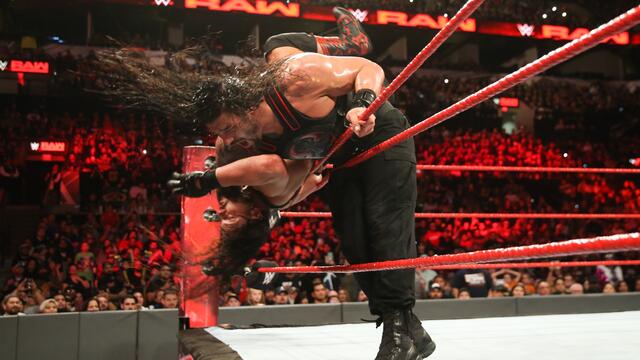 Reigns vs. Miztourage