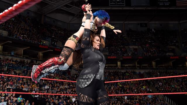 Asuka vs. Jax