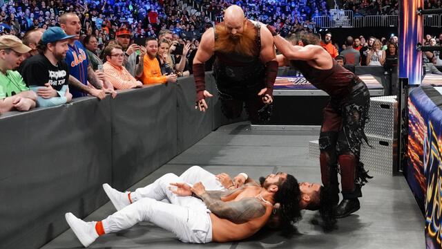 WWE Photo