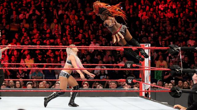 Moon & Jax vs. Bliss & James