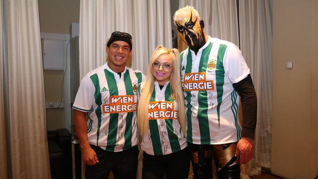 WWE Photo