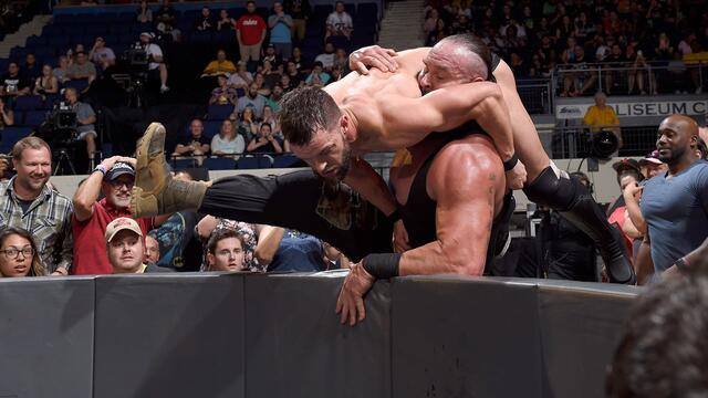 Strowman vs. Balor
