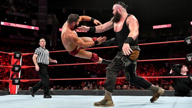 Strowman vs. Roode